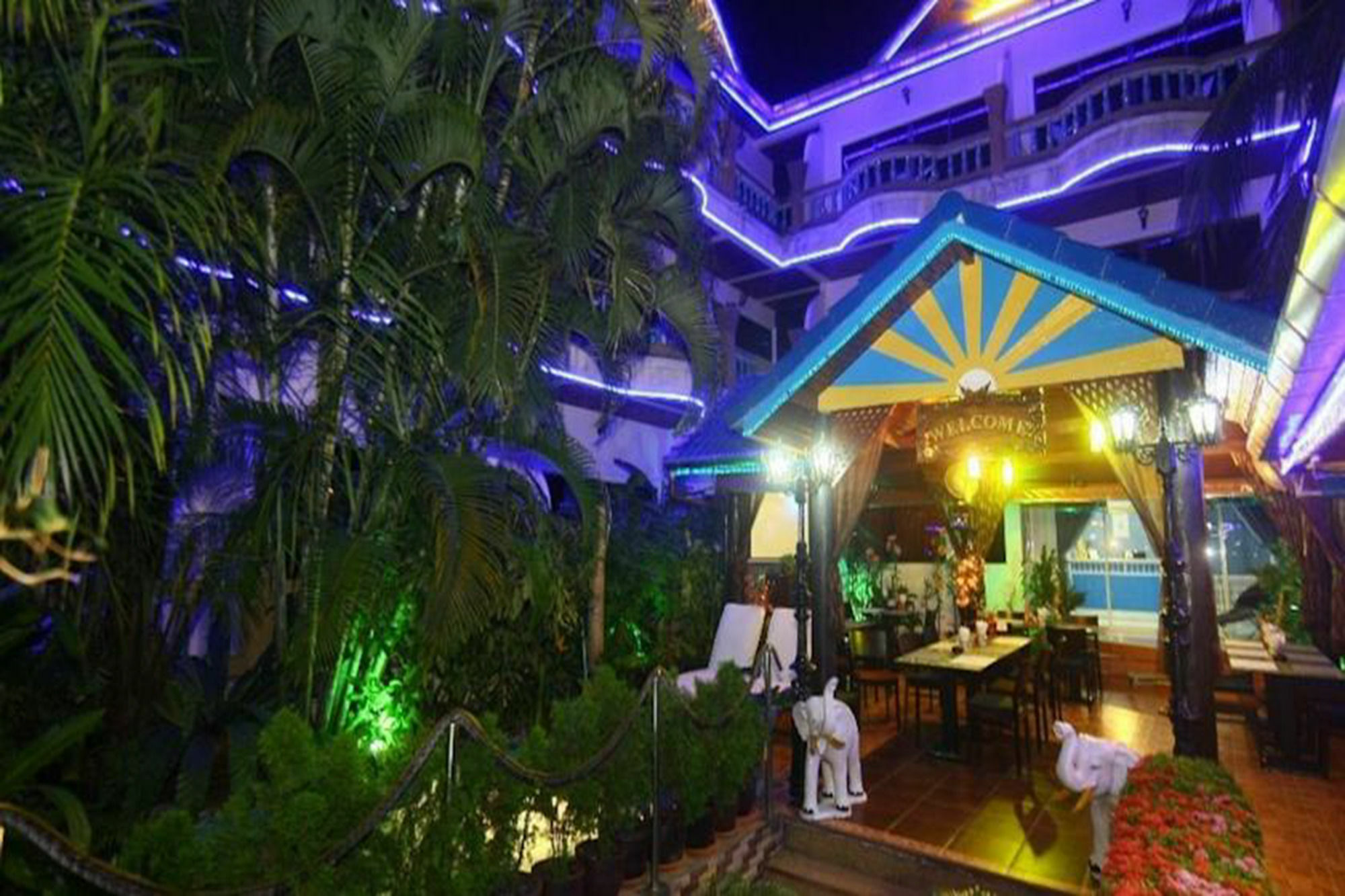 Patong Sunbeach Mansion Экстерьер фото